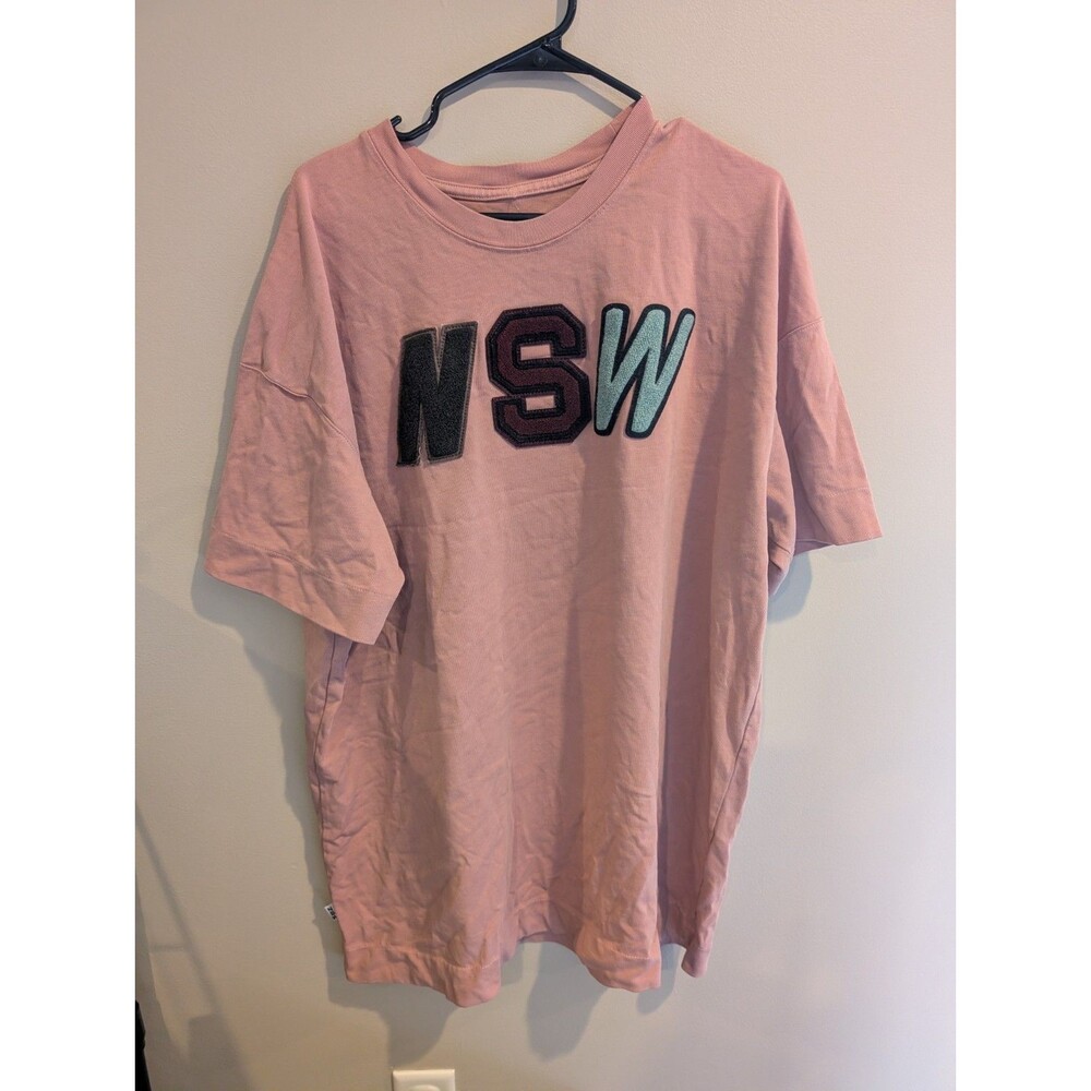 Nike Sportswear XXL NSW Patch Heavyweight T-Shirt Mens Dusty Pink Chenille